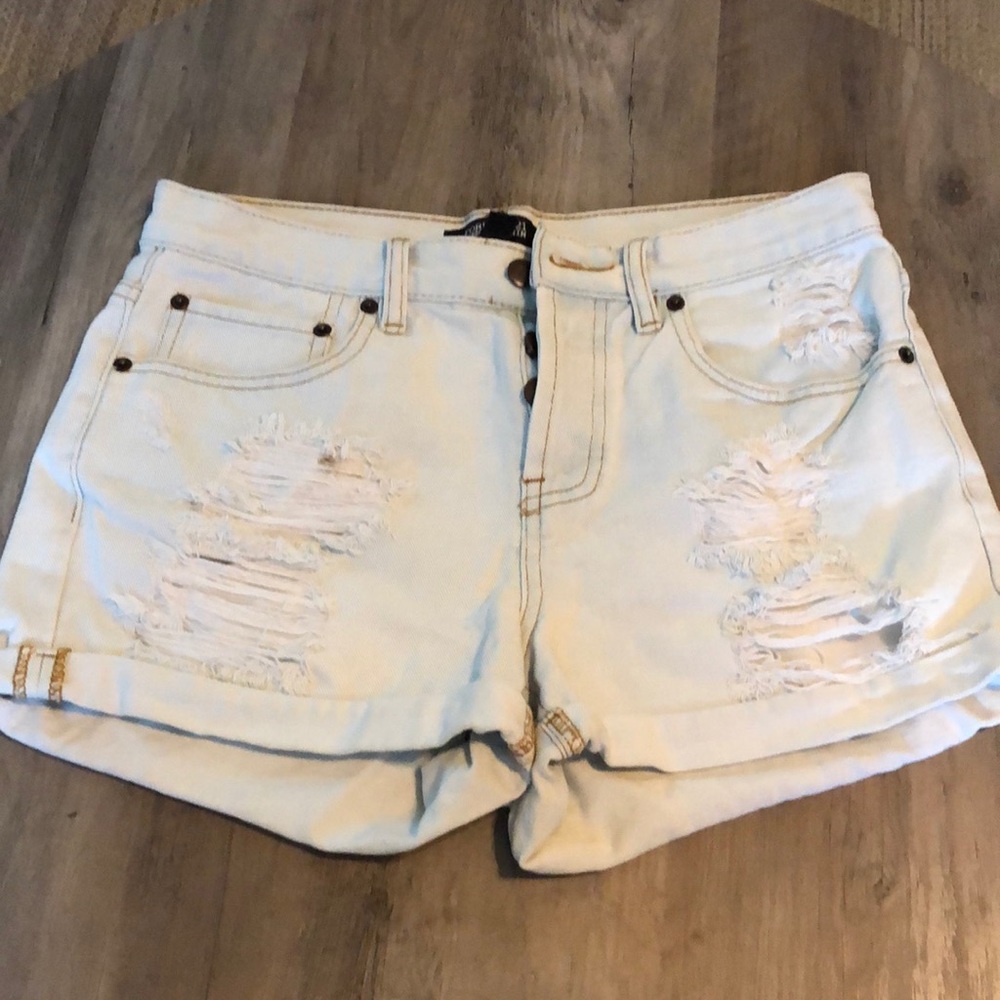 Forever 21, light denim shorts, size 28